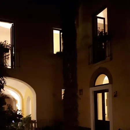 Dependance Royale Bed & Breakfast 2*