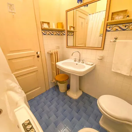 Dependance Royale Bed & Breakfast 2*