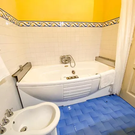 Dependance Royale Bed & Breakfast 2*